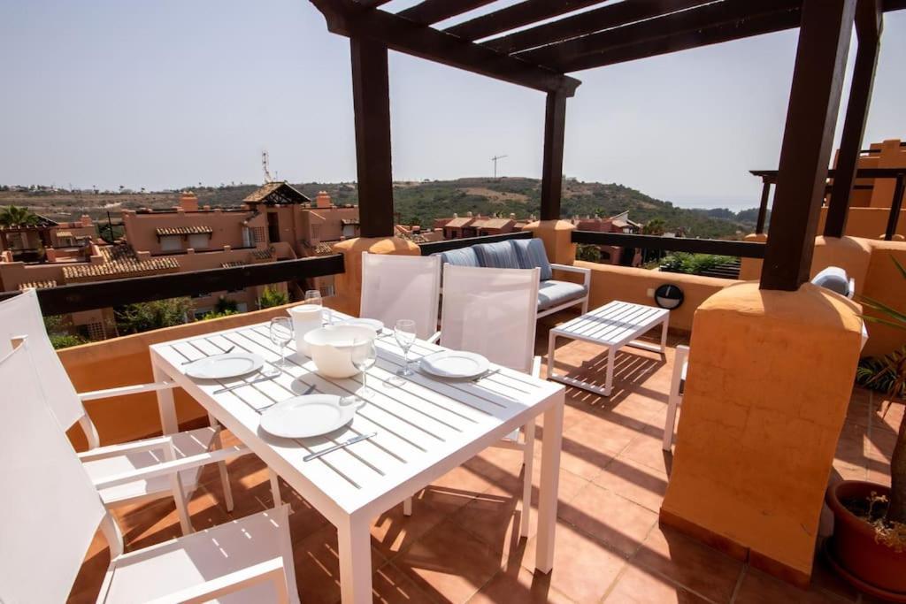 Apartament Penthouse With Roof Terrace, Bbq, Pool- And Sea Views Buenas Noches Zewnętrze zdjęcie