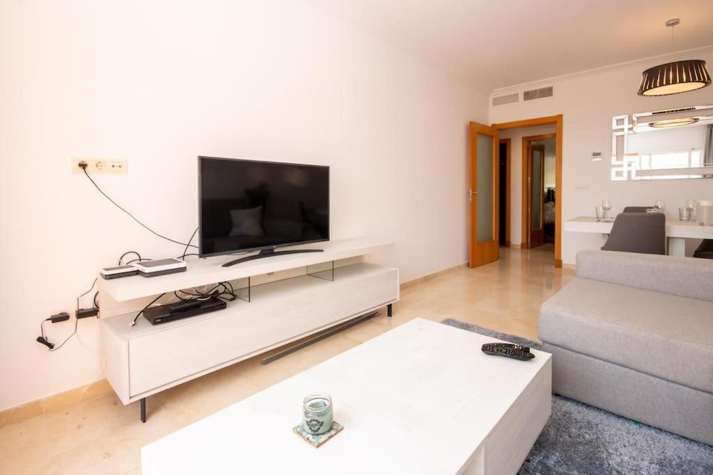 Apartament Penthouse With Roof Terrace, Bbq, Pool- And Sea Views Buenas Noches Zewnętrze zdjęcie