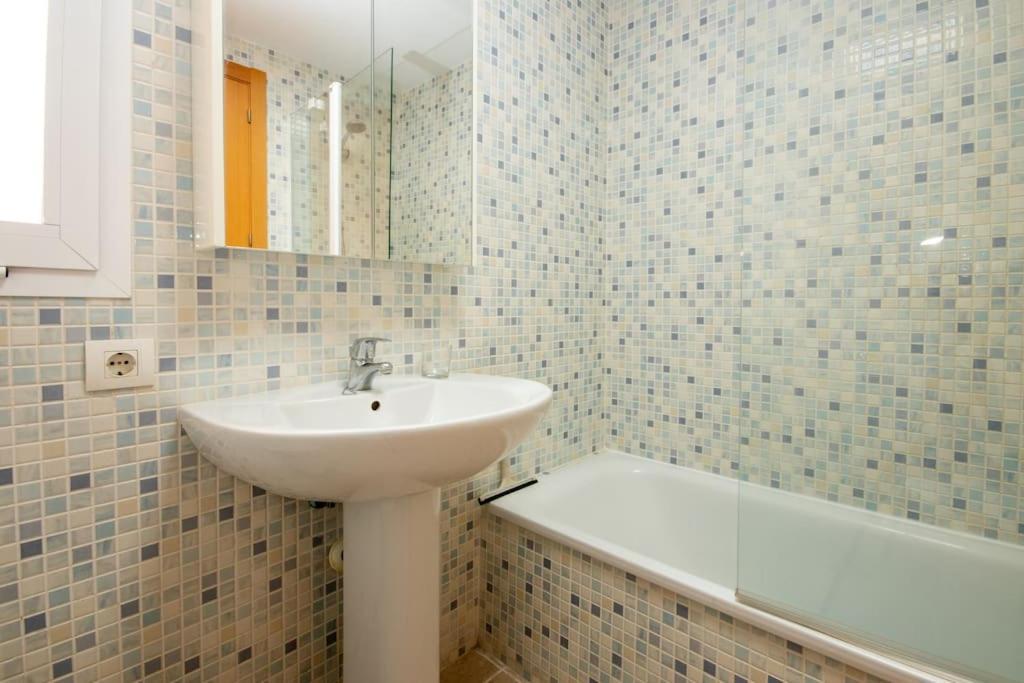 Apartament Penthouse With Roof Terrace, Bbq, Pool- And Sea Views Buenas Noches Zewnętrze zdjęcie